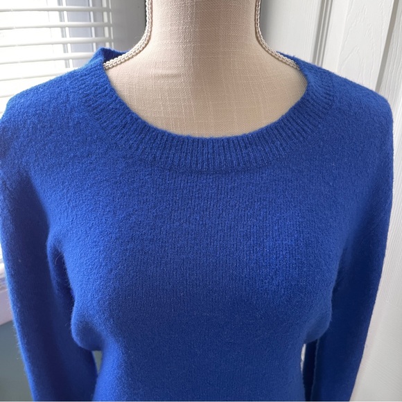J.Crew Factory Size M Extra Soft Sweater - Picture 3 of 5